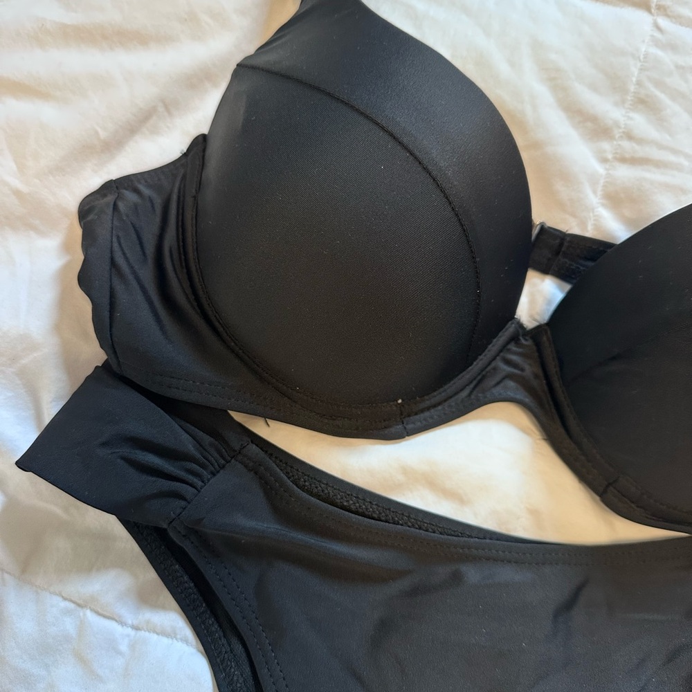 Black Bikini Set - Picture 4 of 5